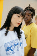 画像をギャラリービューアに読み込む, Alone Time T-Shirt